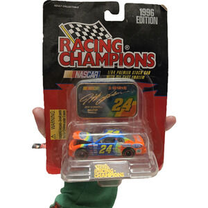 Racing Champions 1996 Jeff Gordon #24 DuPont Premier Die-Cast Emblem Nascar NIB